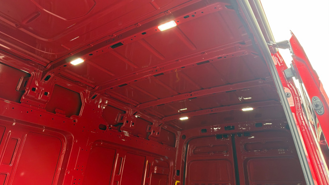 Volkswagen Crafter Cr35 Mwb Diesel Fwd 2.0 TDI 140PS Commerce Plus High Roof Van - Image 43